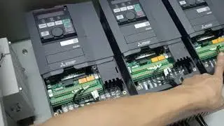 ขับ inverter หลายตัวด้วย PLC แบบประหยัด comond output