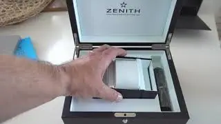 Unboxing a Zenith Defy 21 El Primero solid Panda dial
