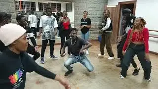 fun dance classes every Friday at kenya national theatre from 6 pm