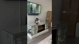 Mirrored tv Stand