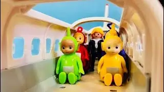 Airplane SNACKS and FOOD on Board with Teletubbies toys!