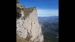 Immense Falaise, plus haut synclinal d'europe