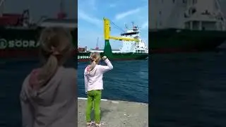 Ship Captain Scares Little Girl