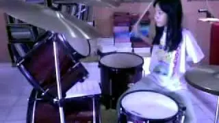 tita learning drum.mp4
