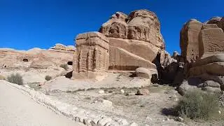 Walking & Exploring Petra: Part 1 (The Treasury, Street of facades, The theatre, Urn Tomb, etc)