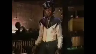 Grandmaster Flash Shows How to Mix Breaks (1983) - HD Upconversion 1080P