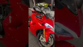 Ducati Supersport 950 S startup and engine sound raw #ducati #motorcycle #engine
