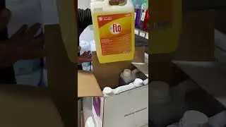 FLO Cleaning Range in UAE Floor Cleaner Disinfectant Toilet Cleaner and Hand Wash