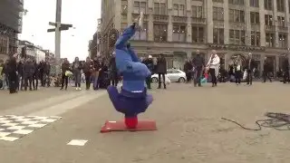 Skill Dealers Crew - Amsterdam DamSquare - Break Dance Show - RAW - Street entertainment.