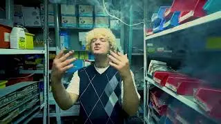 Nido de Serpientes - Happy Dustin (OFICIAL MUSIC VIDEO)