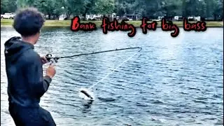 You Want To Catch BIG Bass? THROW THIS! (Bass Fishing Tips) Chicago ponds