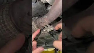 Exhaust leak‼️🤨 #cars #automotive #chevy #traverse