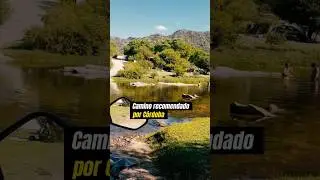 R&iacute;o pinto a pocos kil&oacute;metros de La Cumbre #motos #moteros #cordoba #caminos