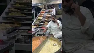 Rafiq sweets mochi gate lahore | #lahorefood #streetfood #food #foodie #barfi