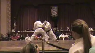 Fumio Demura showing his stuff