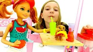 Видео для девочек - Стейси готовит напитки - Игры в куклы