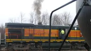 EMD GP35R and GE B23-7 double start-up