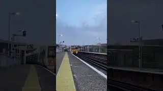 Class 376 At Deptford