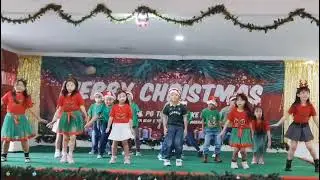 Reyvan Reynald  Tampil di acara natal Di sekolah