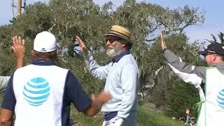 Andy Garcia's smooth birdie chip in at AT&T Pebble Beach