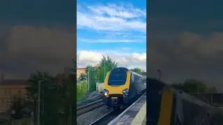 Class 220 Voyager Passing Trowbridge #CrossCountry #Voyager