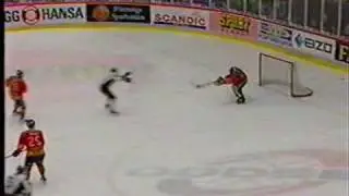 Goalkeeper scores a goal - Jarmo Myllys.
