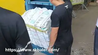Baler machine for recycling protective face mask, hydraulic baling machine for recycling used masks.