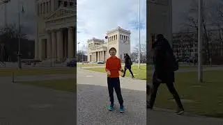 #juggling_konstantin in #munich #m&uuml;nchen #jugglingkonstantin #travel #juggling