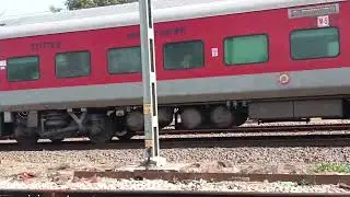 Train shakti nagar tanakpur express running status crossing Umartali station 13.10.2025