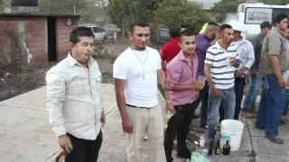 GRUPO SALVAJE DEL CUAJILOTE MICHOACAN TOCANDO EN ARROYO GRANDE GRO  MPIO  DE CUTZAMALA # 5