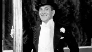 Al Jolson sings 