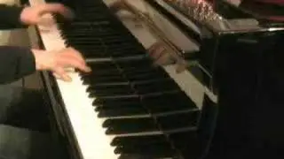 The Grey Master plays Big My Secret