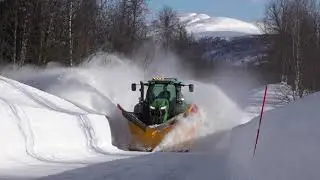 Snowplowing with Deutz-Fahr 7250 TTV in Northern Norway