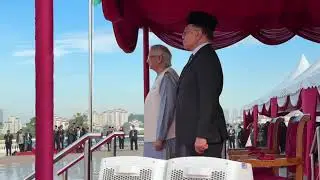 Malaysian Prime Minister Anwar Ibrahim and Bangladesh Chief Adviser Professor