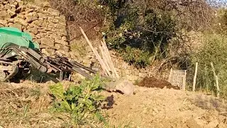 Motocarriola Da Scavo si zappa la terra