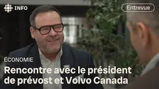 Bruno Savard discute avec Fran&ccedil;ois Tremblay, PDG de Pr&eacute;vost et de Volvo Groupe Canada