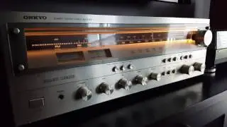 Vintage Stereo 2-Channel Setup