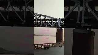 ud gai meri nindara re.#shorts #shortsvideo #transportation #road #railway #river #youtube #ytshorts