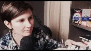 ASMR Triggers &hearts; Wrapping Paper &hearts; Tapping &hearts; Scratching &hearts; Shuffling Tarot Cards &hearts; And more &hearts;