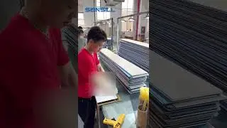 Step inside the SONSILL factory's SPC FLOOR packaging site! #SONSILL #SPCFLOOR #FactoryLife 🌟