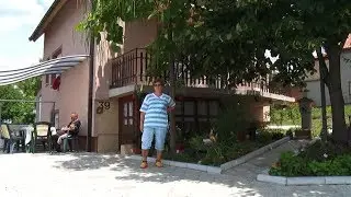 Dvori&scaron;te sa pogledom na Obrenovac i Beograd