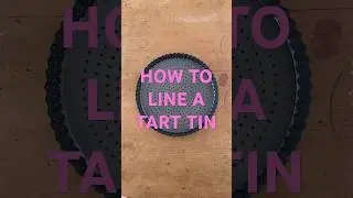 Demonstration on how to line your tart tin #pietime