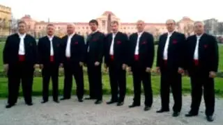 Klapa Trogir - Lipa li si, Mare moja