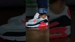 Nike Air Max 90 on feet!