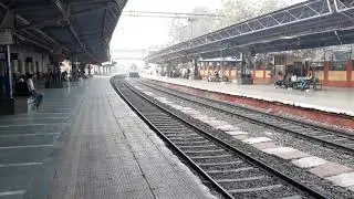Karnataka Express early morning speedy attack at Raja Ki Mandi Station