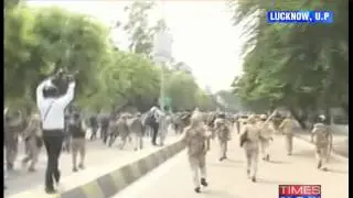 Lucknow: Protest against Waqf Board