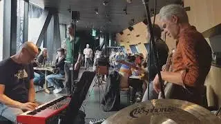 Live Free Funk Groove in &acute;Het Forum&acute; in Groningen