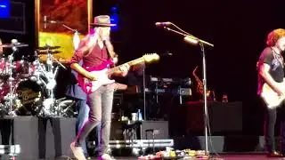 Doobie Brothers - Sweet Maxine - LIVE!! @ The Forum in LA - musicUcansee.com