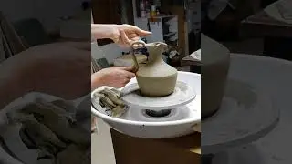 Recreaci&oacute;n del proceso de elaboraci&oacute;n de una jarra ib&eacute;rica