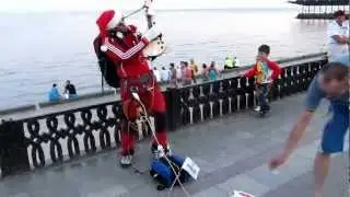 CRAZY SANTA